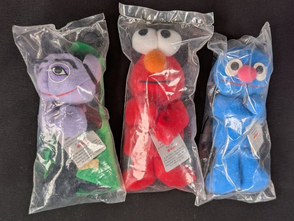 Vintage 1999 Sesame Street Kellogg's Mini Beans Plush Set Elmo Grover The Count